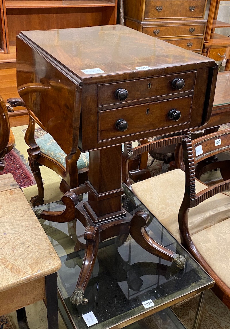 A Regency mahogany drop leaf work table, length 69cm extended, depth 48cm, height 71cm